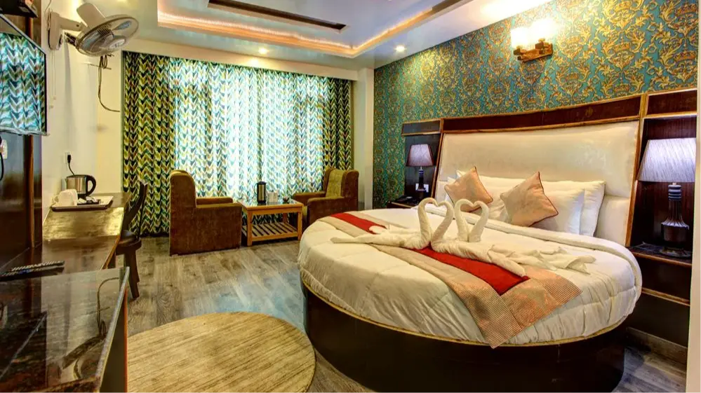Honeymoon Suite